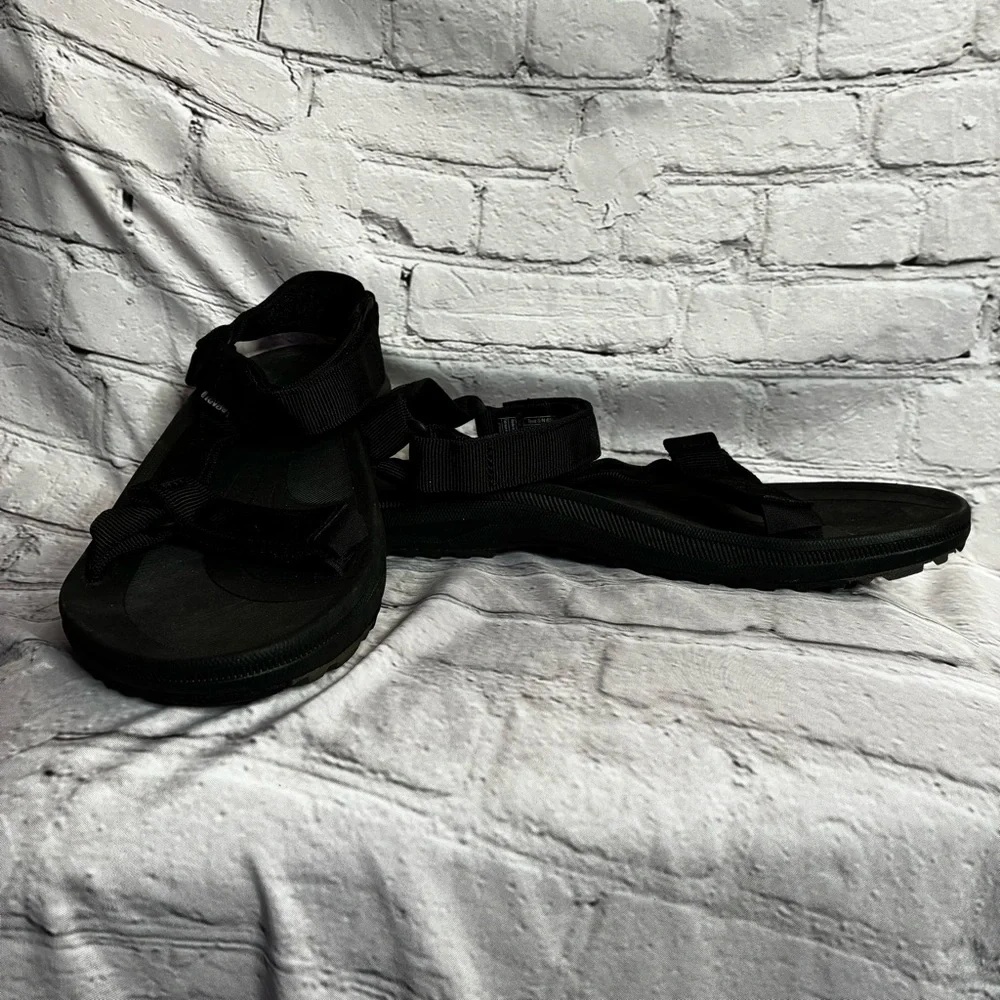 Teva very wear these